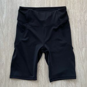 Ebb & Flow High Rise Mesh Pocket Bike Shorts